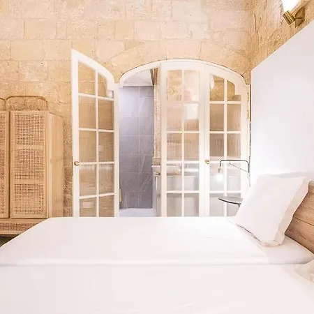 Kwatera prywatna Beautiful Location Rooftop Pool Sea View! Cospicua